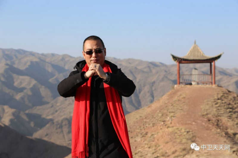 2019年1月1日，5位中衛(wèi)青年企業(yè)家在寺口山上送祝福
